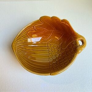 Hallmark ceramic acorn dish bowl textured brown glaze with leaf 6.25 inches HMK